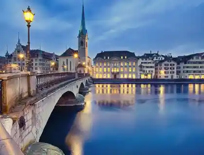 Zürich – Swiss Style Meets Lakeside Charm