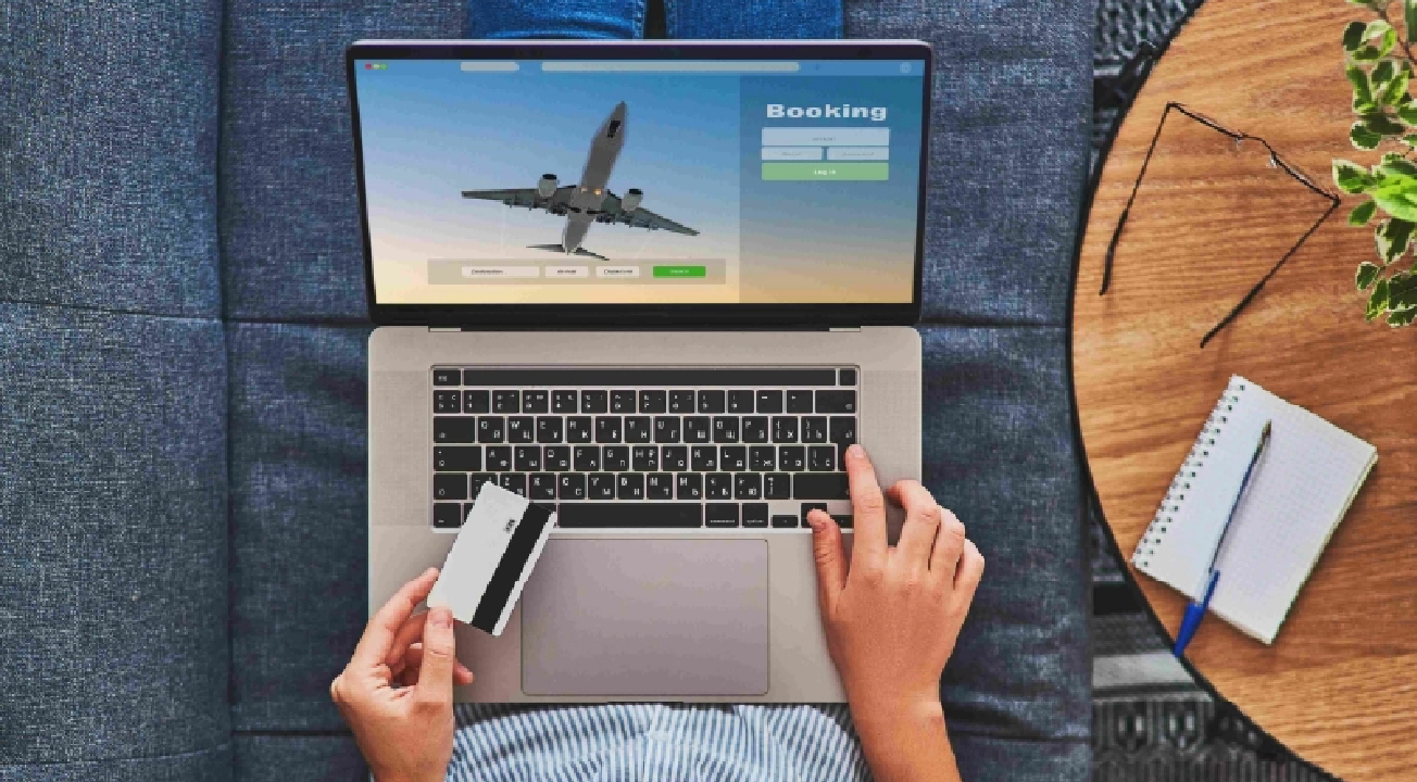 How to Book Bus and Plane Tickets for Europe (Simple Guide)